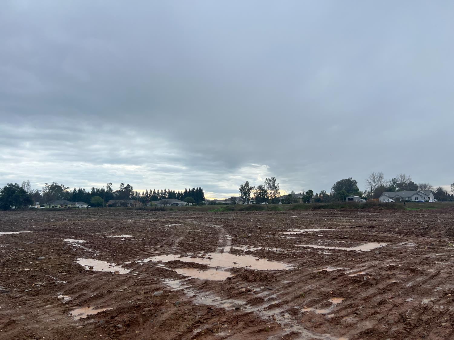 a view of outside space with lake view