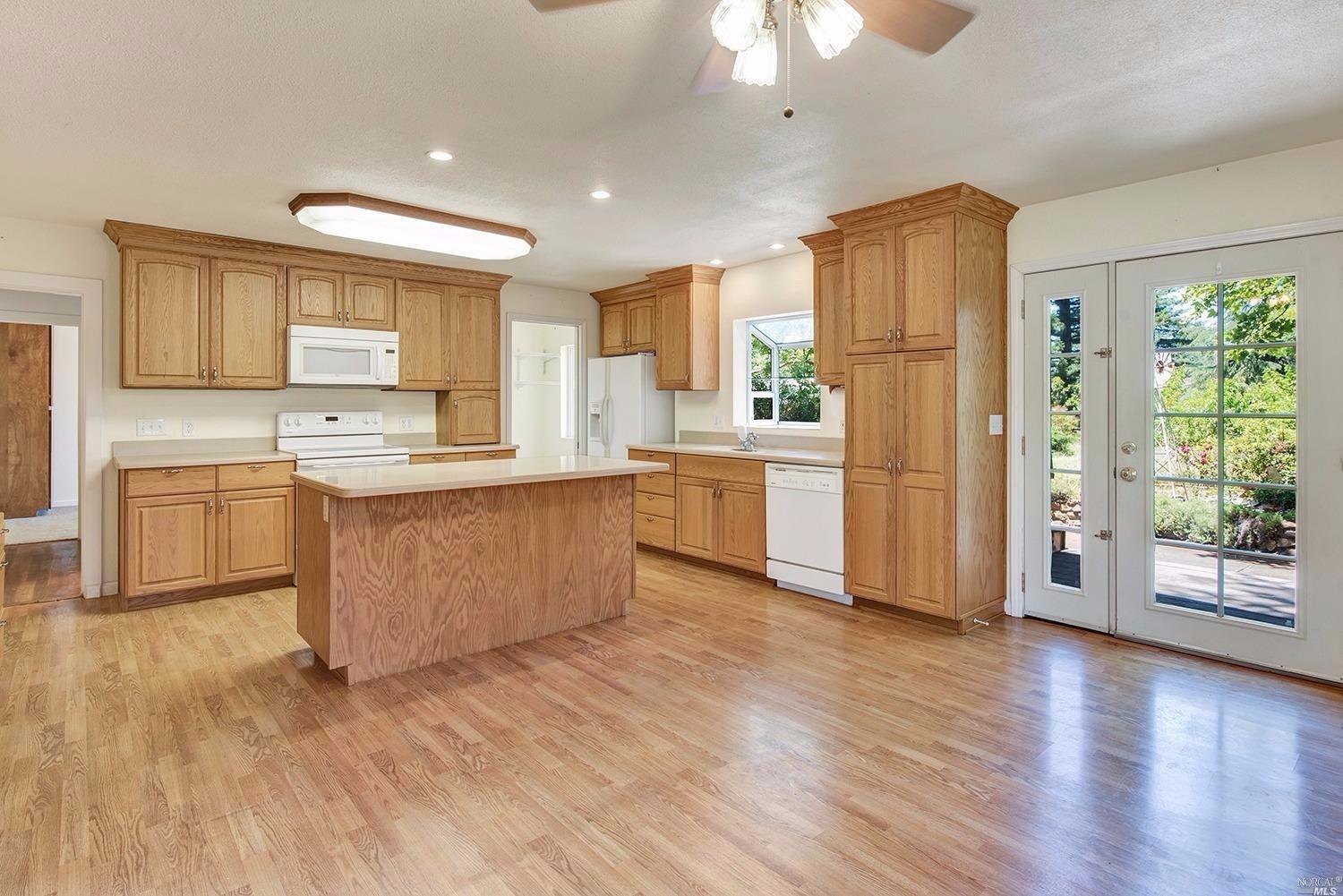 573 Alexander Valley Road Healdsburg, CA 95448 - Photo 1 of 1 Kitchen was updated in the mid 90's