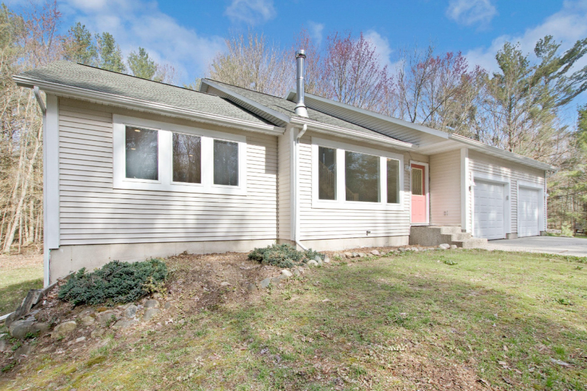 2511 Judson Road Spring Lake, MI 49456 - Photo 1 of 33 IMG_1151