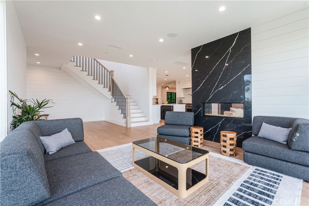 14614 Round Valley Drive Sherman Oaks, CA 91403 - Photo 3 of 35 a living room with furniture and wooden floor