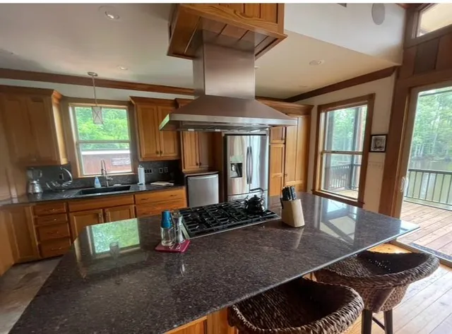 $949,999 | 16704 Meisner Road, Springfield, LA 70462