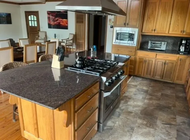 $949,999 | 16704 Meisner Road, Springfield, LA 70462