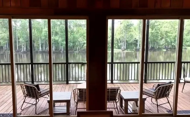 $949,999 | 16704 Meisner Road, Springfield, LA 70462