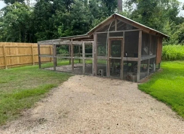 $949,999 | 16704 Meisner Road, Springfield, LA 70462