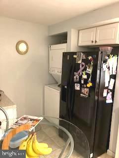 904 Timber Creek Road Lindenwold, NJ 08021 - Photo 6 of 7 Kitchen also houses the upright washer and dryer