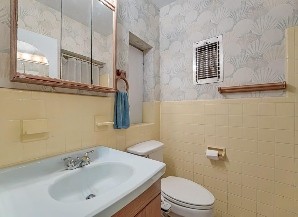 1122 Beach Road Singer Island, FL 33404 - Photo 17 of 34 Photo 17
