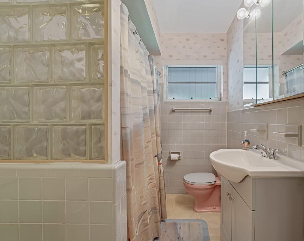1122 Beach Road Singer Island, FL 33404 - Photo 19 of 34 Photo 19