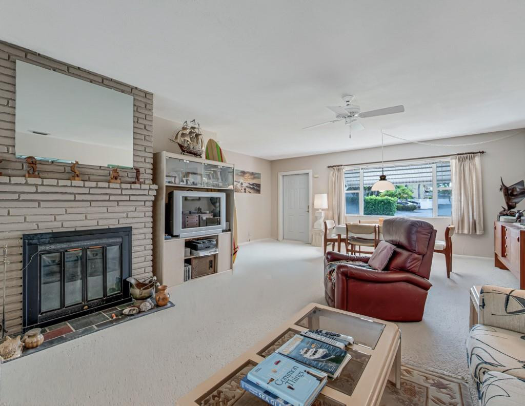 1122 Beach Road Singer Island, FL 33404 - Photo 7 of 34 Photo 7
