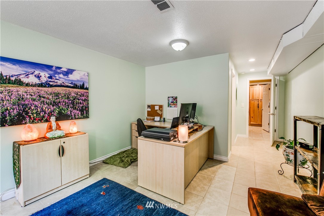 4109 Robin Road West University Place, WA 98466 - Photo 22 of 37 Gallery Image 22