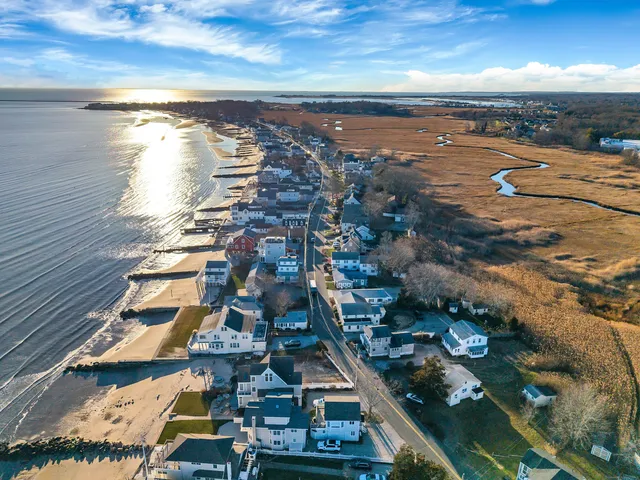 $3,400 | 176 Shore Road, Clinton, CT 06413