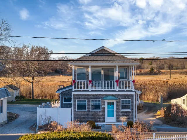 $3,400 | 176 Shore Road, Clinton, CT 06413