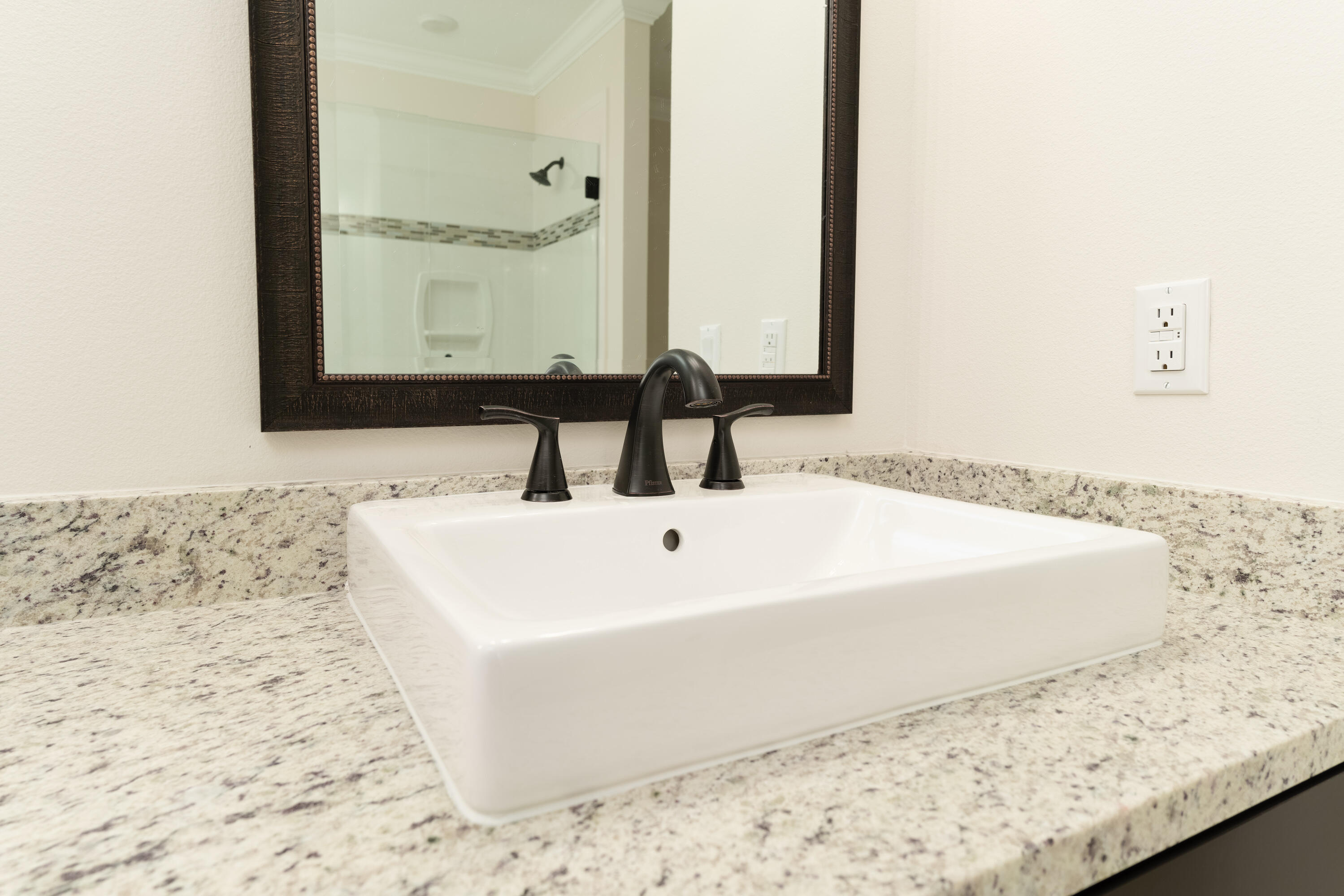 1184 Forest Heights Road Fort Walton Beach, FL 32547 - Photo 38 of 45 a bathroom with a bathtub and a sink