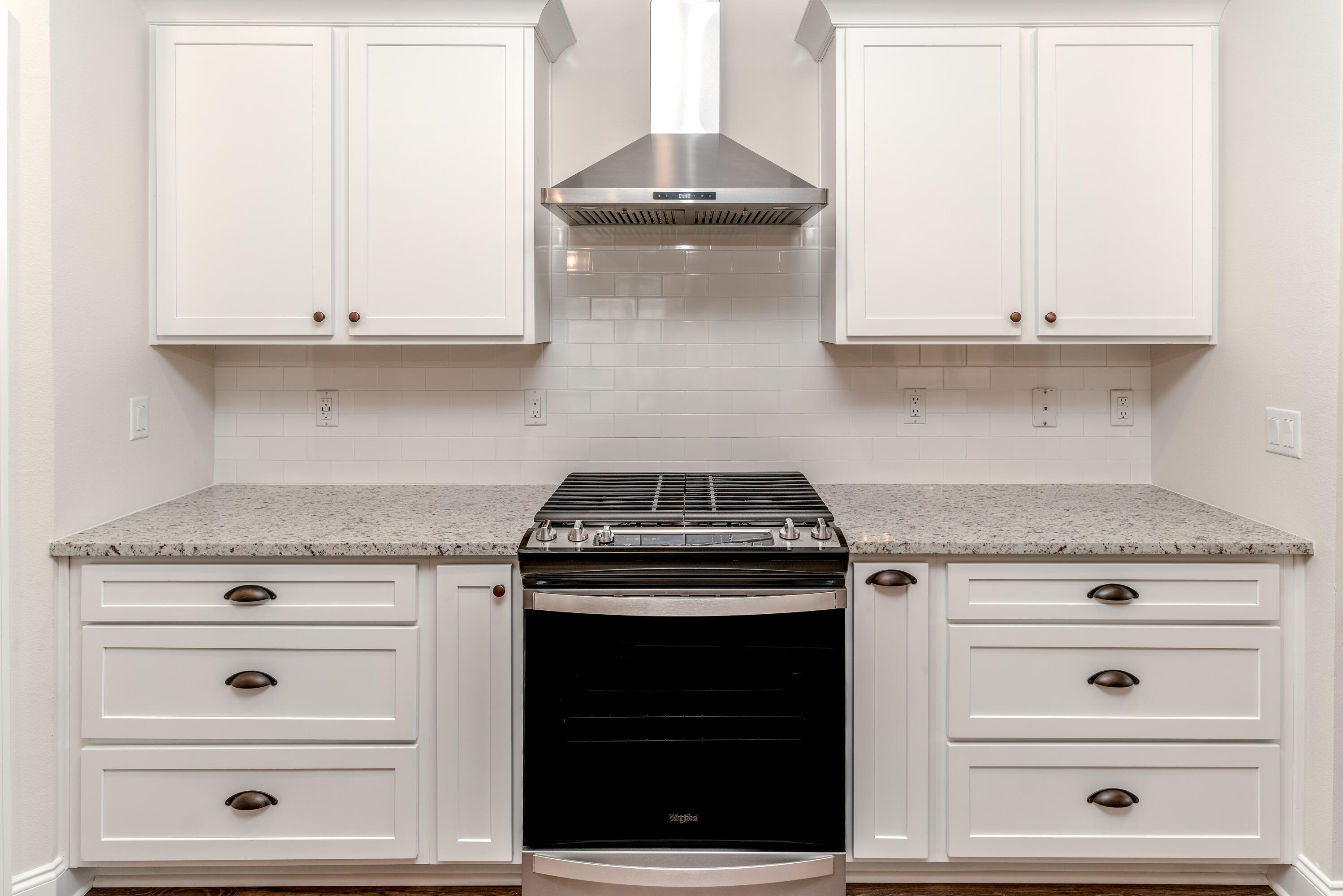 1184 Forest Heights Road Fort Walton Beach, FL 32547 - Photo 10 of 45 a stove top oven sitting inside of a kitchen