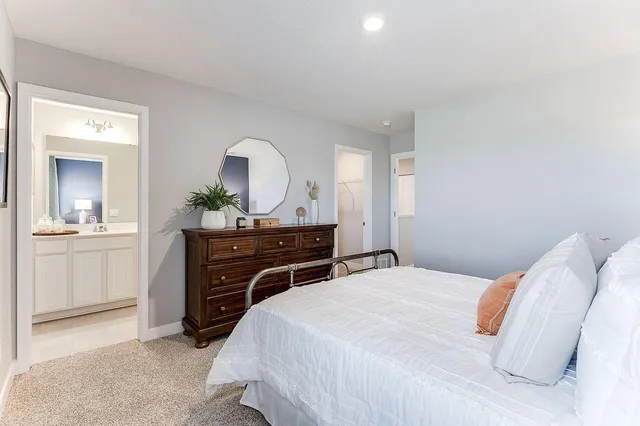 $337,990 | 1954 Highview Terrace, Shakopee, MN 55379