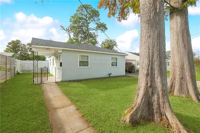 $225,000 | 834 Jefferson Heights Avenue, New Orleans, LA 70121
