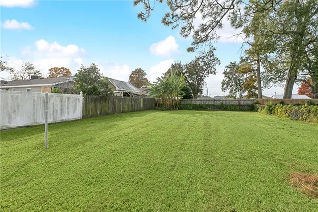 $225,000 | 834 Jefferson Heights Avenue, New Orleans, LA 70121