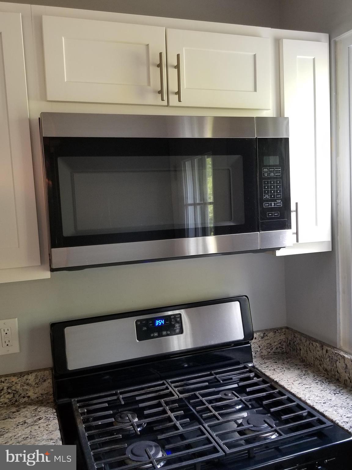 5735 Edgepark Road Baltimore, MD 21239 - Photo 12 of 33 SS Built-In Microwave