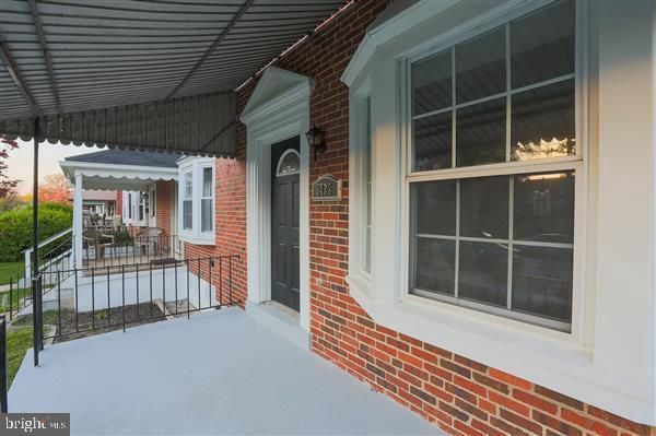 5735 Edgepark Road Baltimore, MD 21239 - Photo 4 of 33 Porch 2