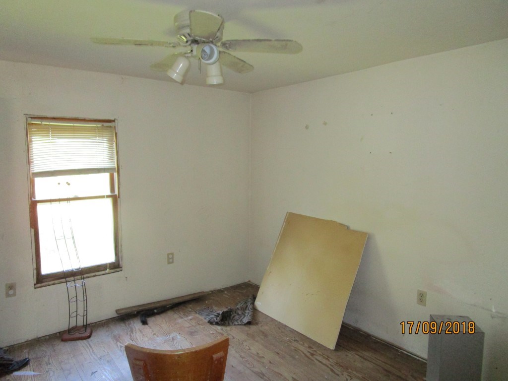 10305 East River Road Mount Pleasant, MI 48858 - Photo 14 of 33 1852919-13.JPG
