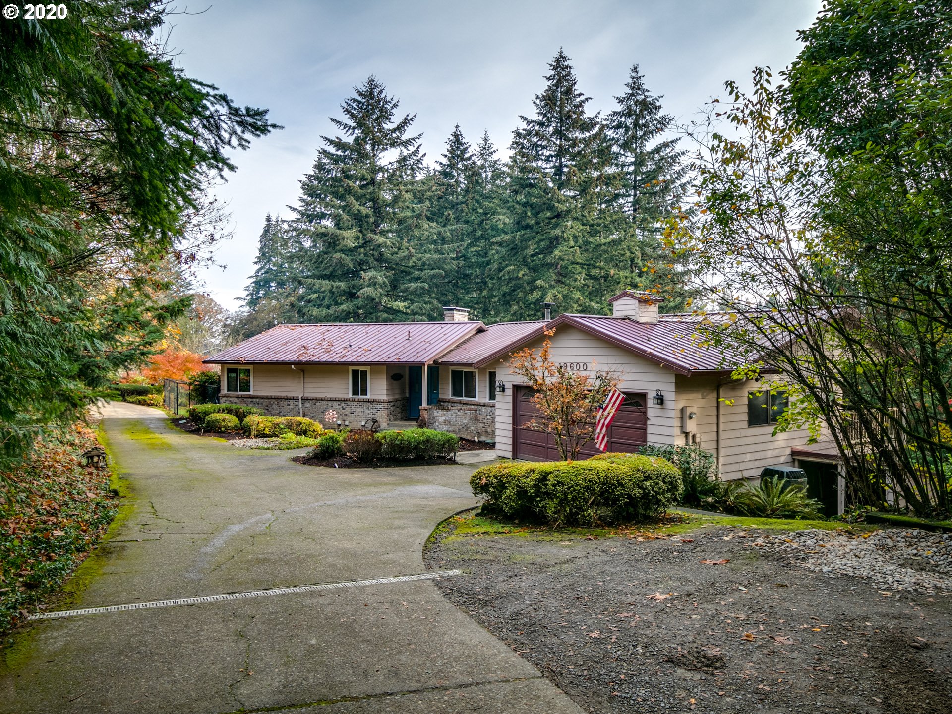 19600 South Hinkle Road Oregon City, OR 97045 - Photo 1 of 30
