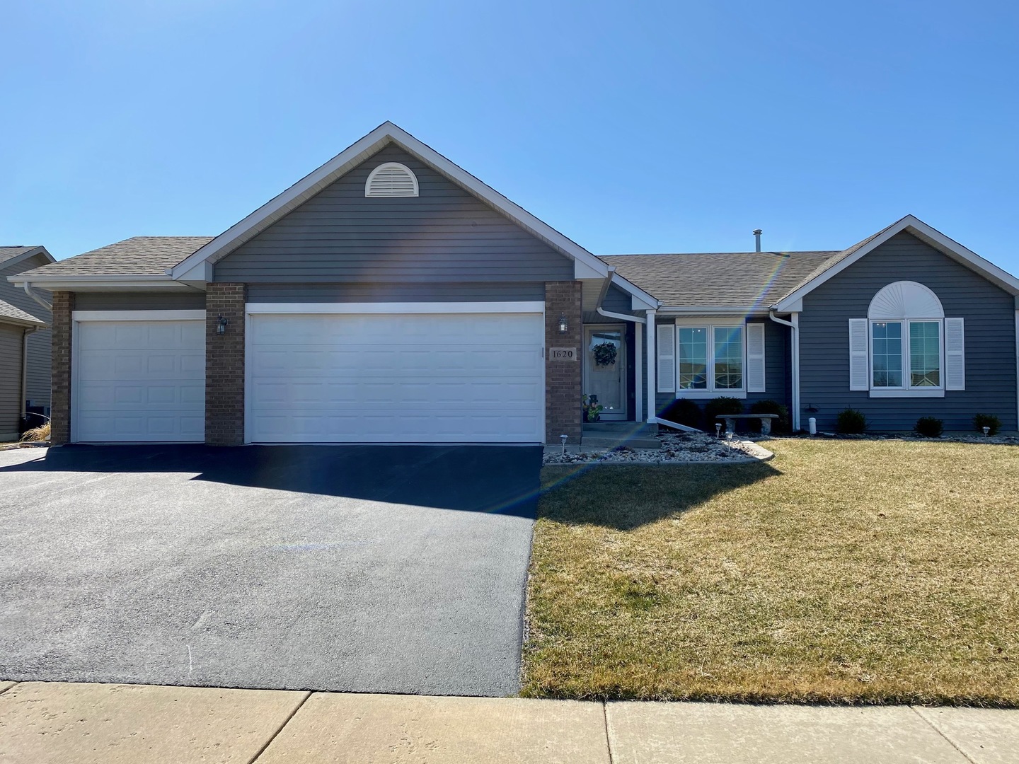 1620 Knights Lane Rochelle, IL 61068 - Photo 1 of 18