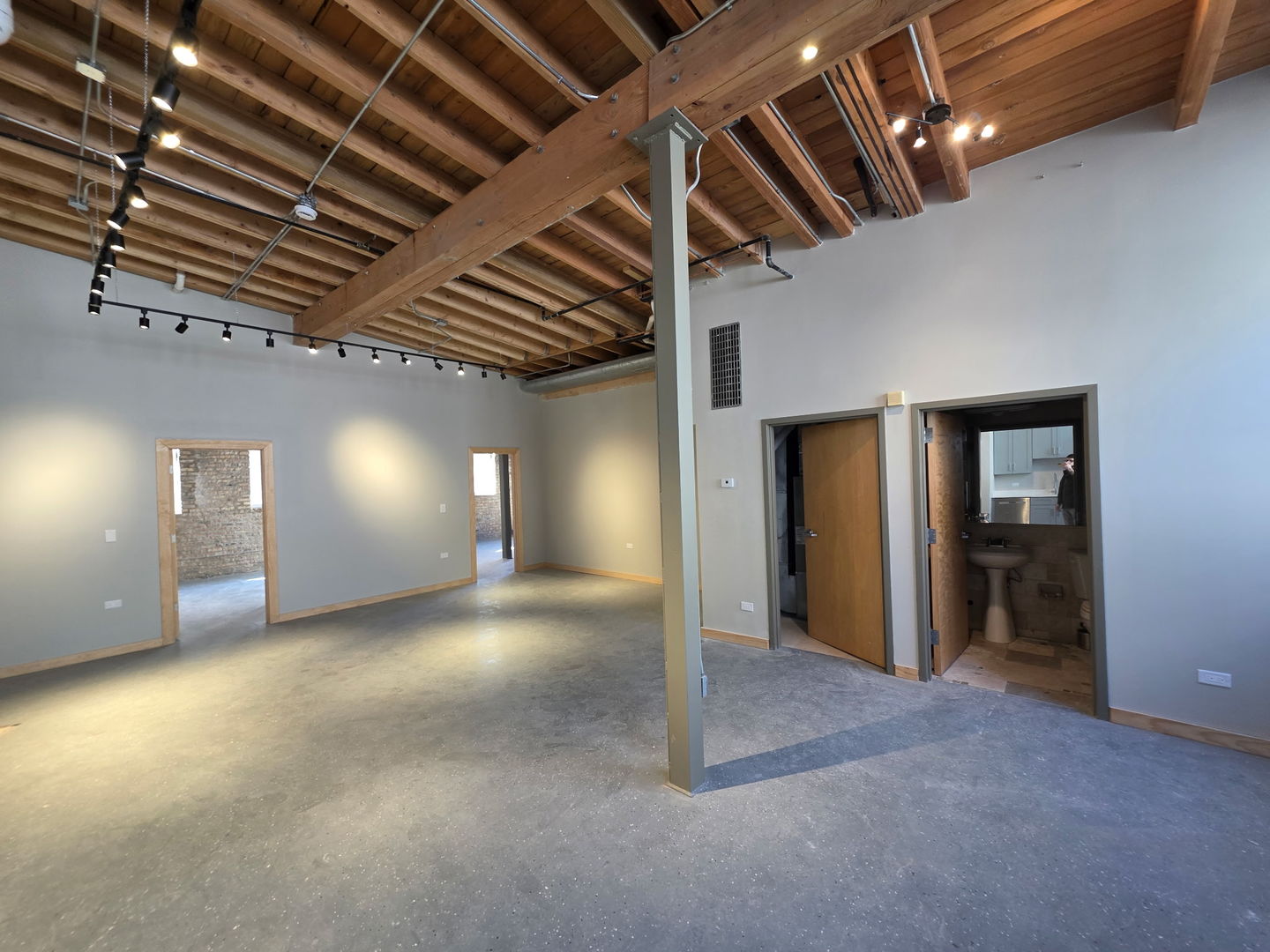 1611 Simpson Street, Unit 3 Evanston, IL 60201 - Photo 3 of 6