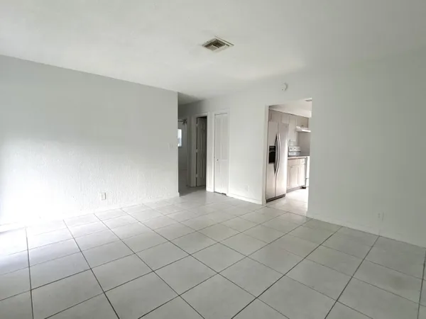 $2,000 | 830 Southwest 10th Street, Unit A, Pompano Beach, FL 33060