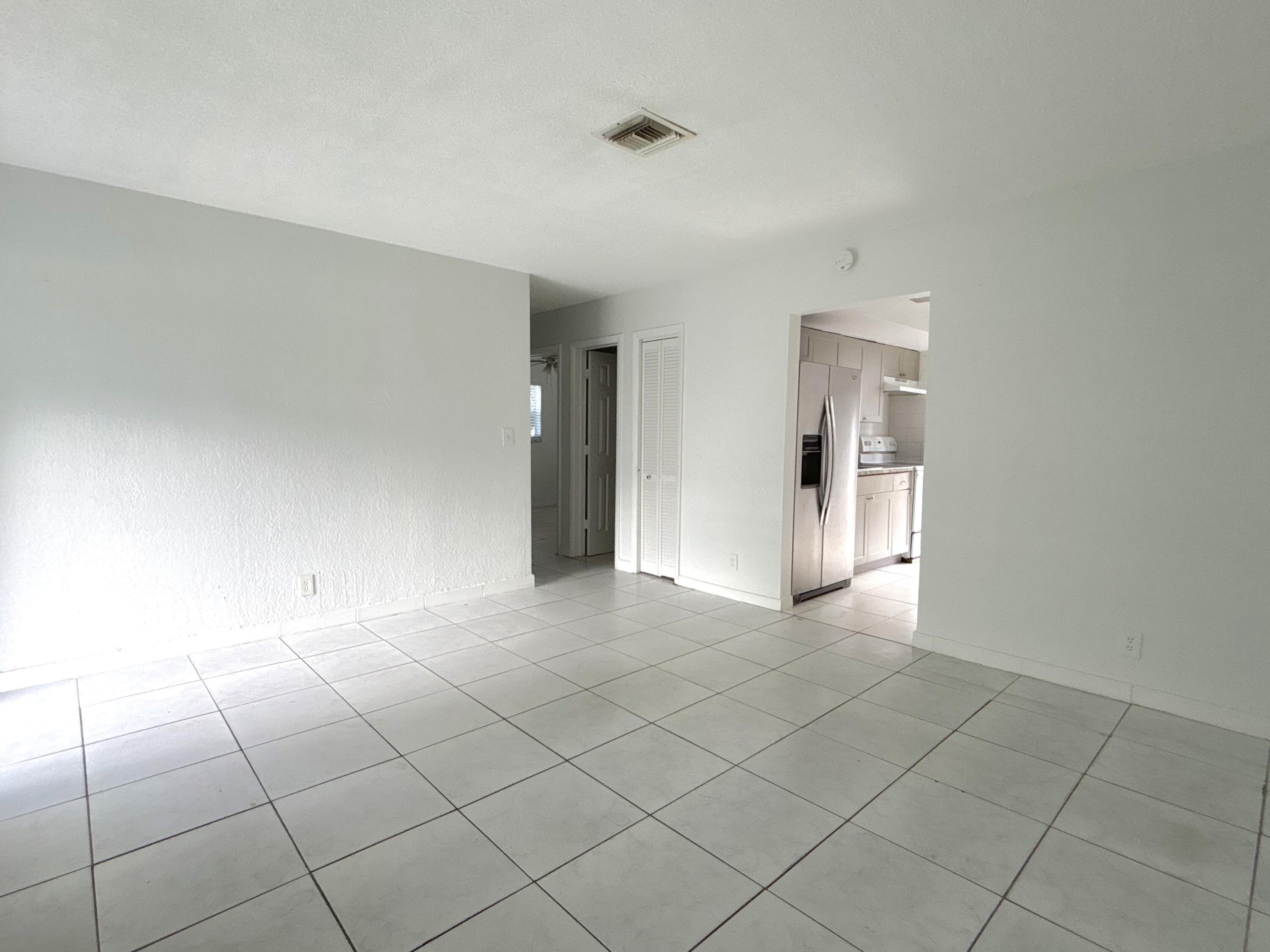 830 Southwest 10th Street, Unit A Pompano Beach, FL 33060 - Photo 11 of 20 IMG_8652
