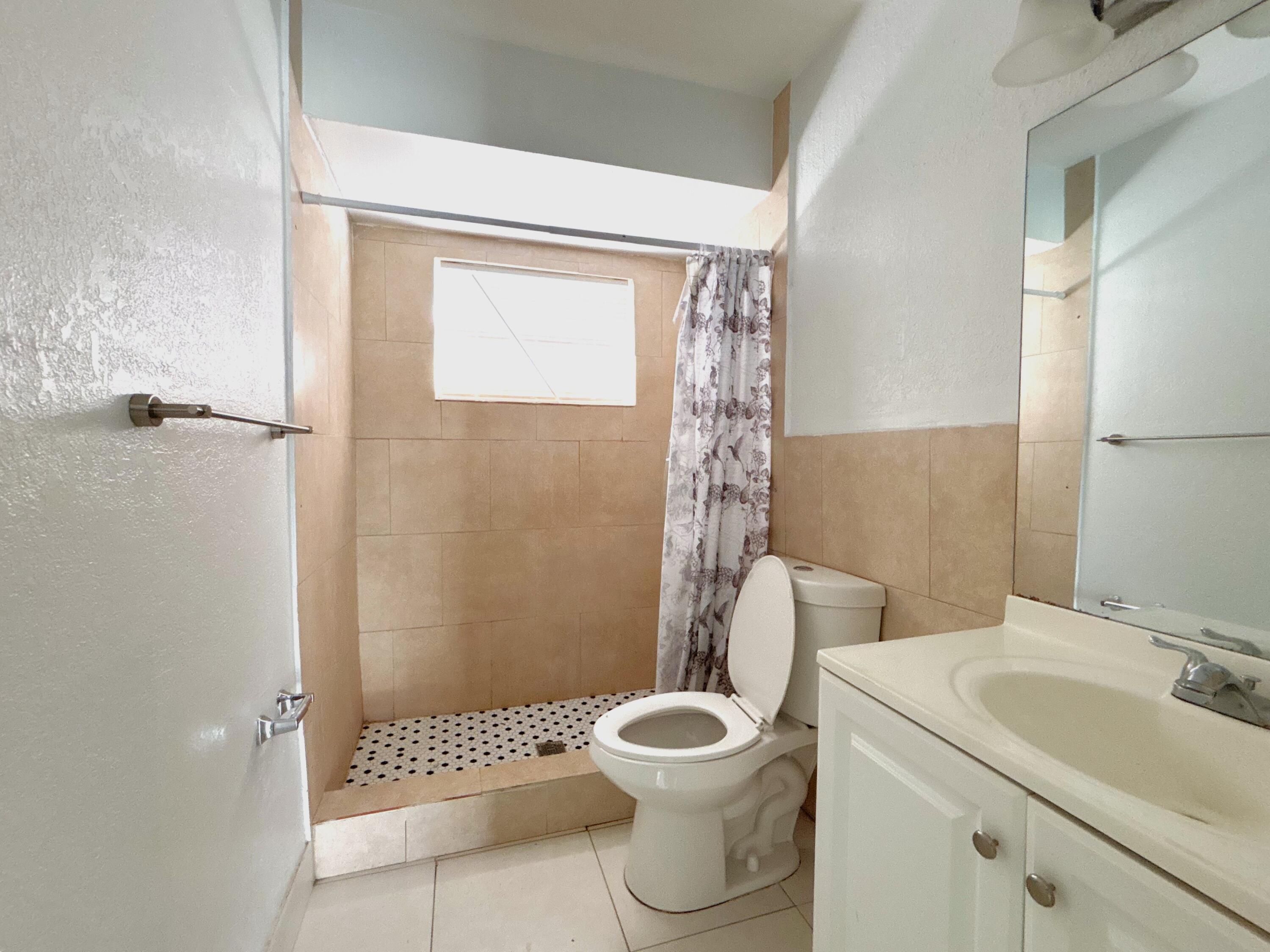 830 Southwest 10th Street, Unit A Pompano Beach, FL 33060 - Photo 17 of 20 IMG_8672