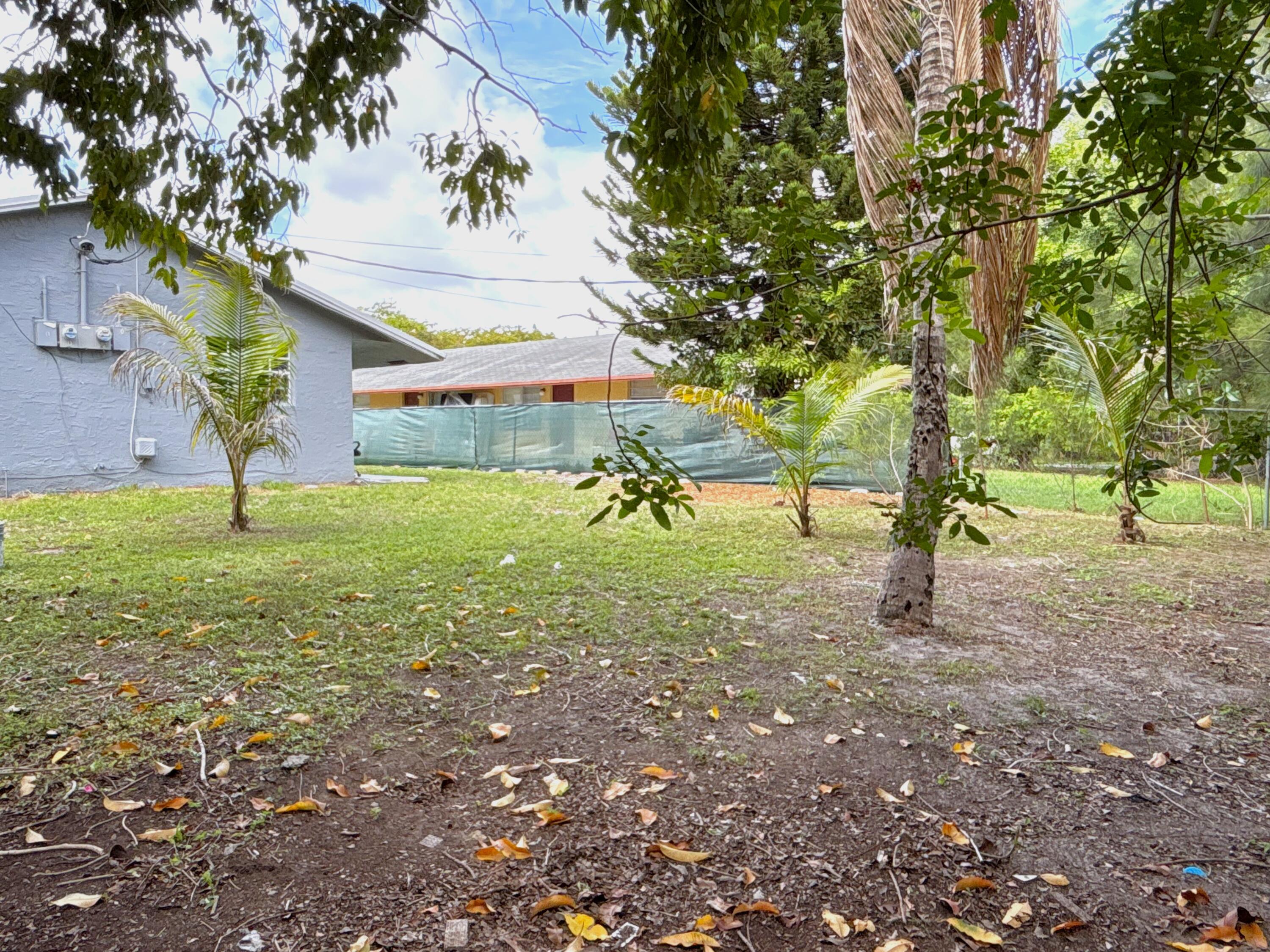830 Southwest 10th Street, Unit A Pompano Beach, FL 33060 - Photo 19 of 20 IMG_8643