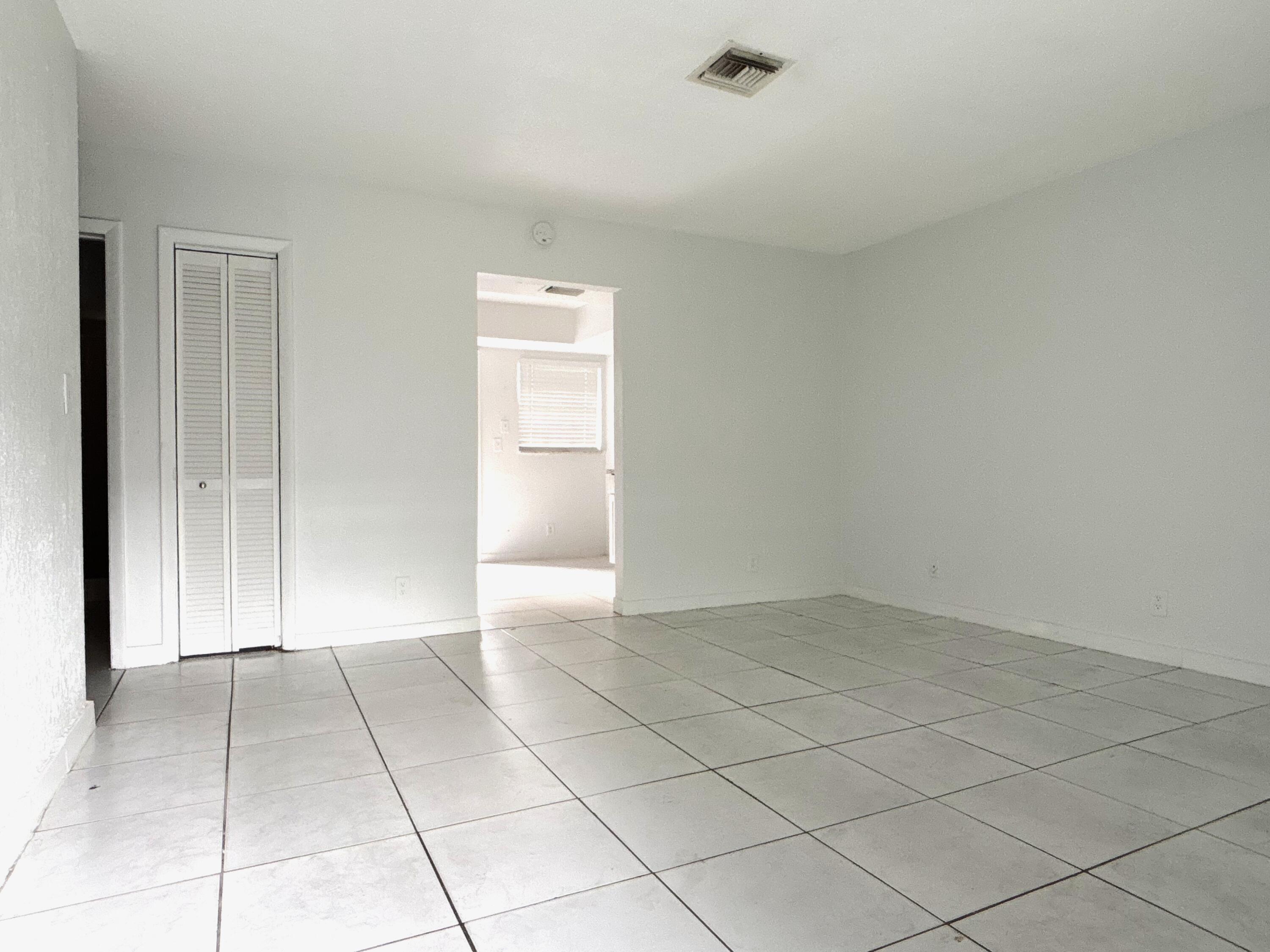 830 Southwest 10th Street, Unit A Pompano Beach, FL 33060 - Photo 10 of 20 IMG_8650
