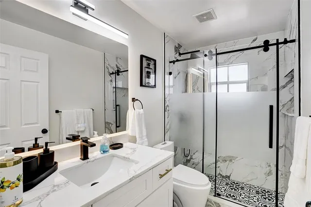 $4,999 | 1129 Northeast 2nd Avenue, Fort Lauderdale, FL 33304