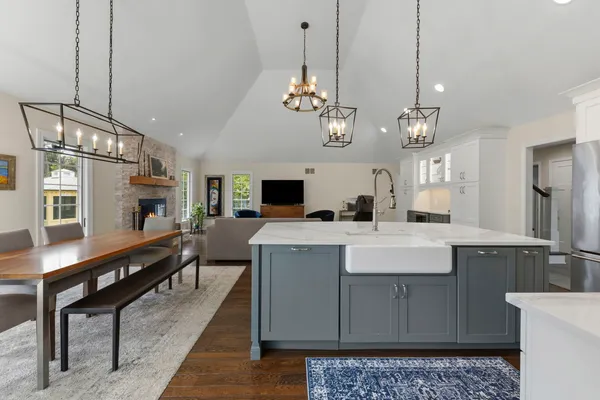$749,900 | 2125 Timbertrails Road, Lisle, IL 60532