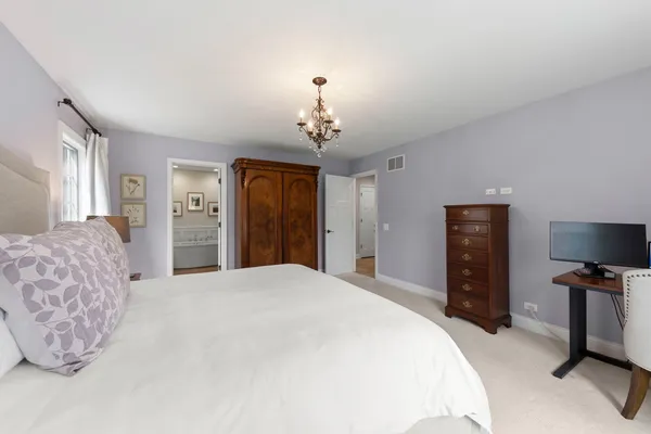 $749,900 | 2125 Timbertrails Road, Lisle, IL 60532