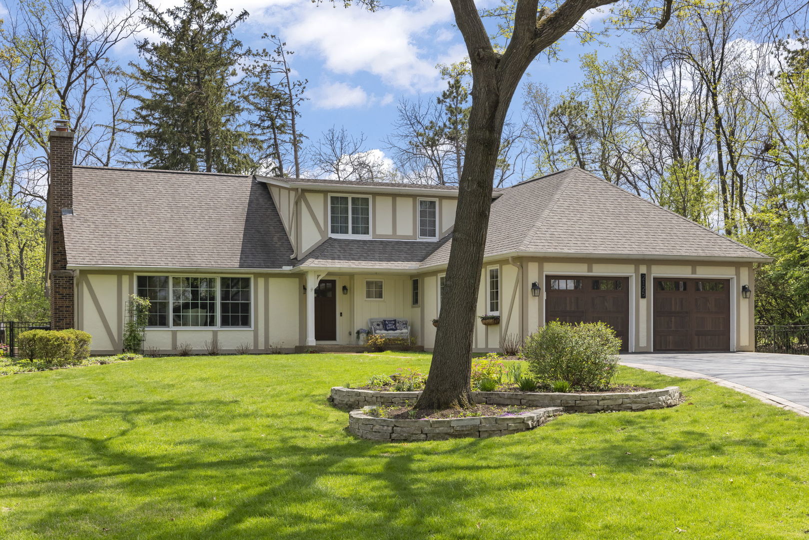 2125 Timbertrails Road Lisle, IL 60532 - Photo 2 of 42