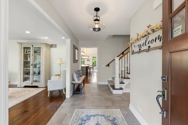 $749,900 | 2125 Timbertrails Road, Lisle, IL 60532