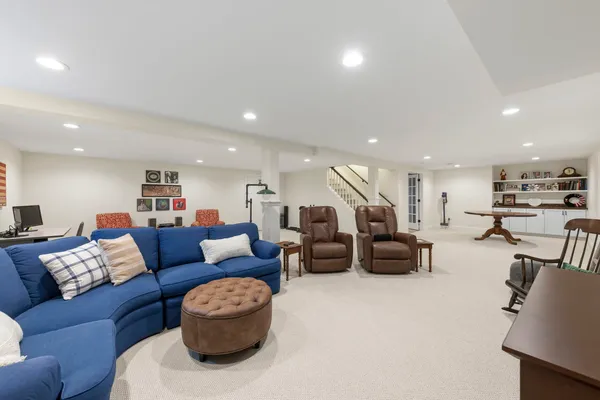 $749,900 | 2125 Timbertrails Road, Lisle, IL 60532
