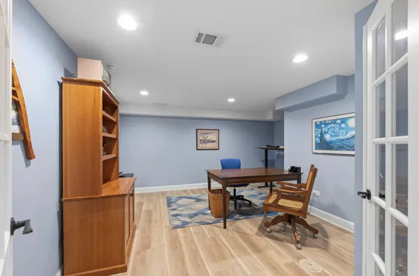 $749,900 | 2125 Timbertrails Road, Lisle, IL 60532