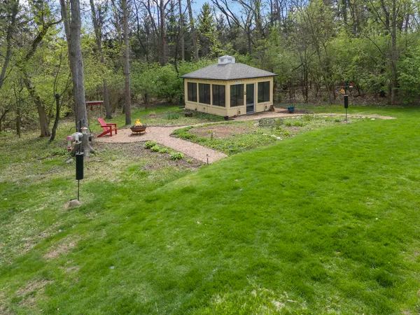 $749,900 | 2125 Timbertrails Road, Lisle, IL 60532