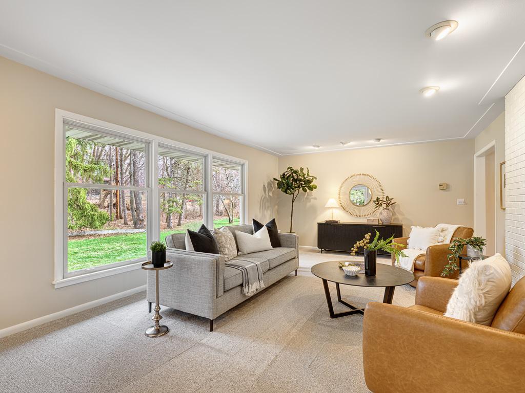 205 Oakview Road West St. Paul, MN 55118 - Photo 6 of 33