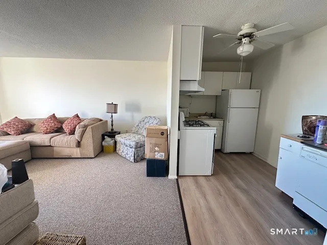 $1,900 | 1168 Main Street, Unit C9, Stratford, CT 06615