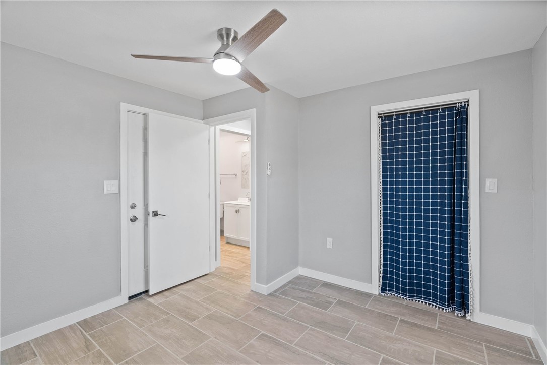 519 Claride Street Corpus Christi, TX 78418 - Photo 5 of 15 a view of an empty room