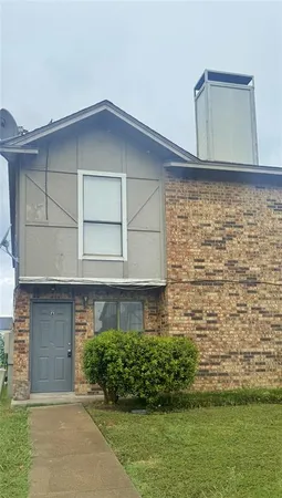 $1,150 | 2817 Wimbledon Court, Unit A, Garland, TX 75041