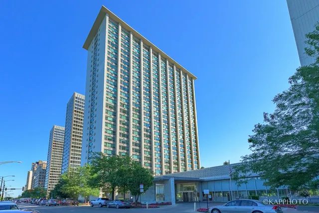 $179,000 | 3600 North Lake Shore Drive, Unit 1603, Chicago, IL 60613