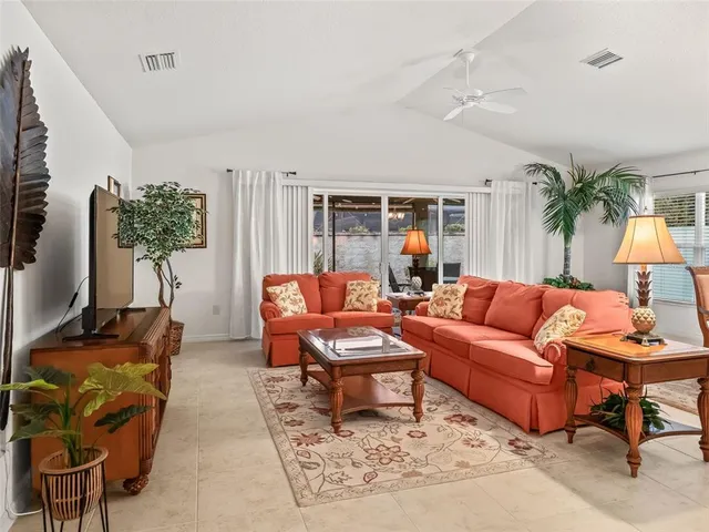 $579,000 | 3698 Robertson Way, The Villages, FL 32163