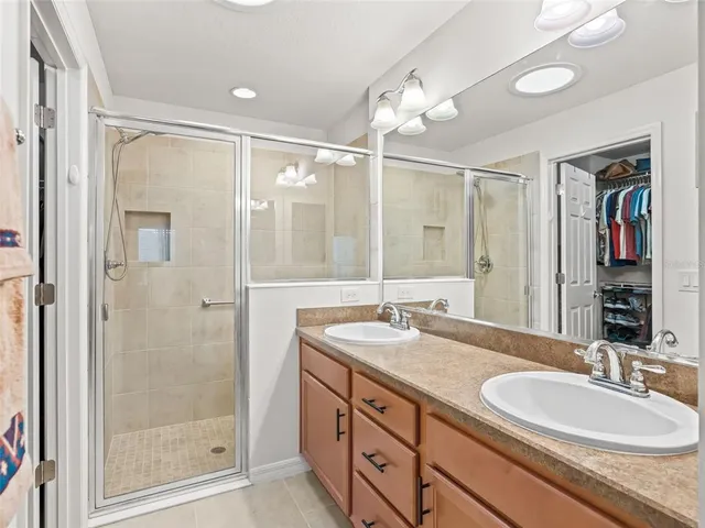 $579,000 | 3698 Robertson Way, The Villages, FL 32163