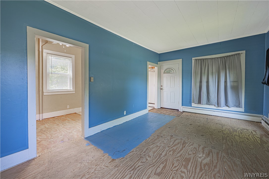 1721 Quaker Road Somerset, NY 14012 - Photo 12 of 46 Livingroom
