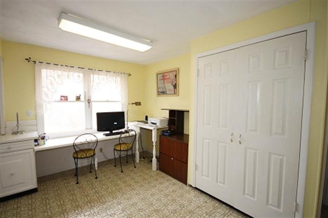2241 Hollands Grove Road Washington, IL 61571 - Photo 3 of 15 Gallery Image 3