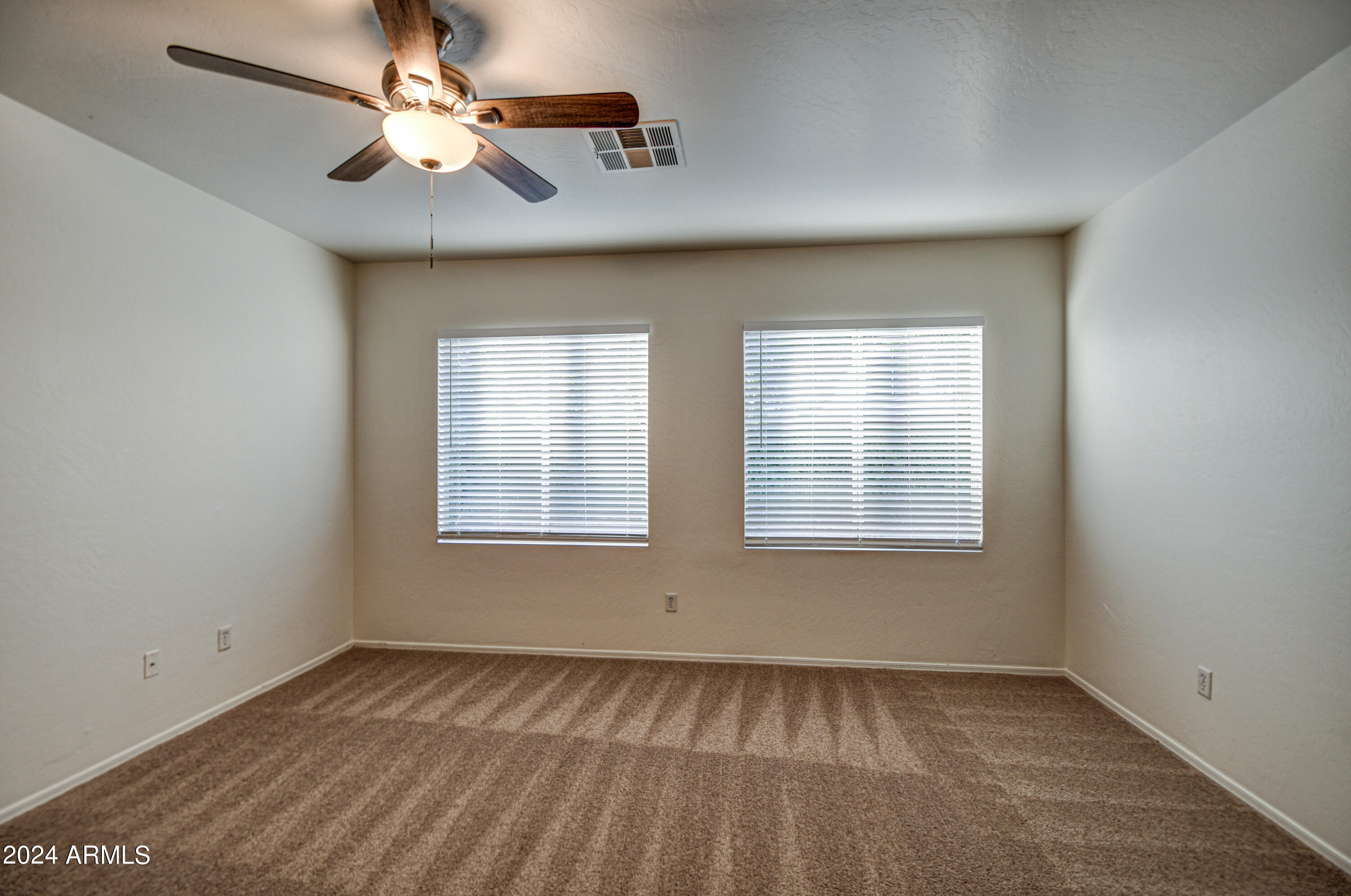 2494 East Del Rio Court Gilbert, AZ 85295 - Photo 14 of 25 Primary Bed