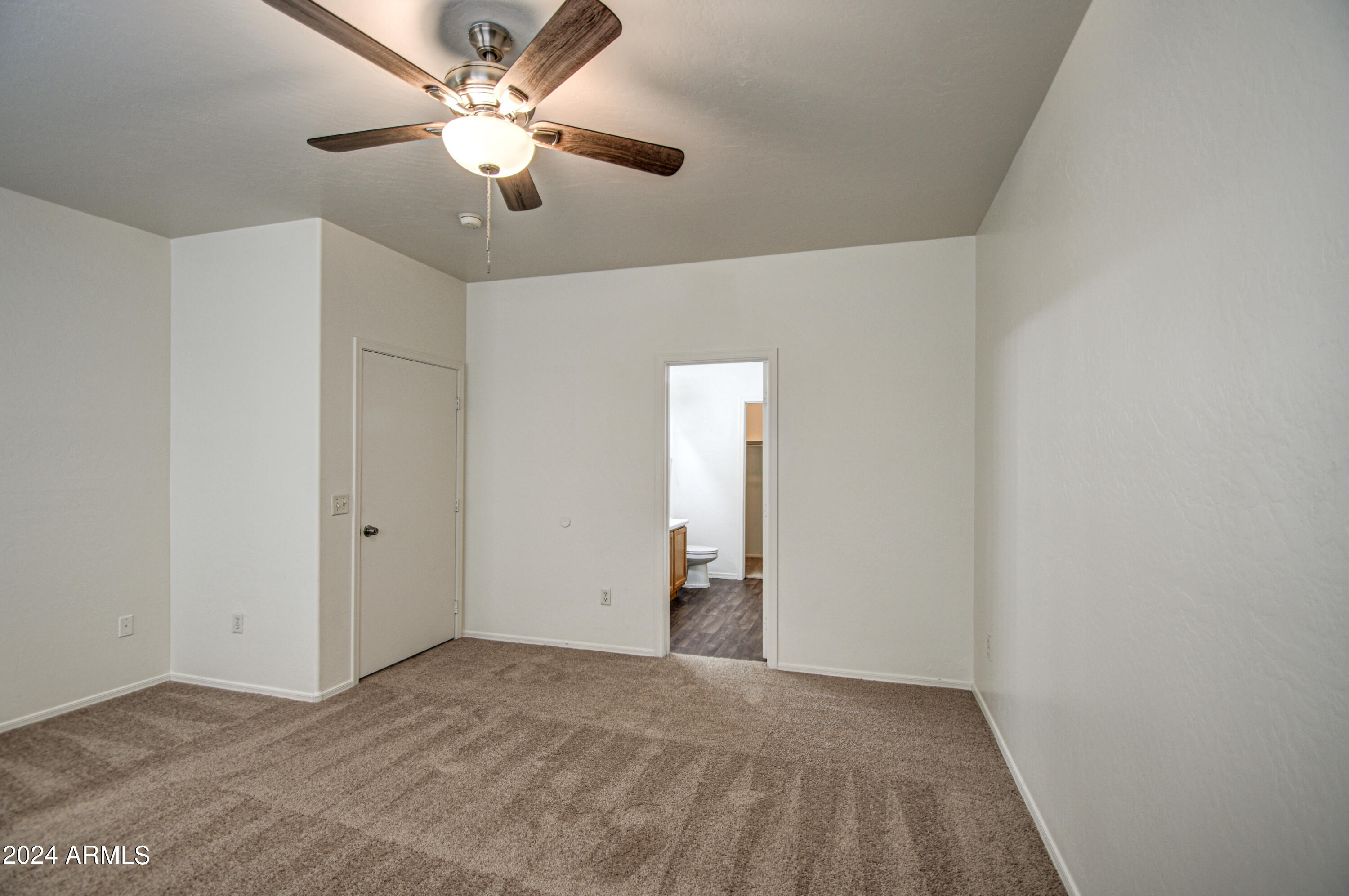 2494 East Del Rio Court Gilbert, AZ 85295 - Photo 15 of 25 Primary Bed